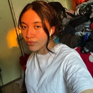 Meet your Posher, Priscila